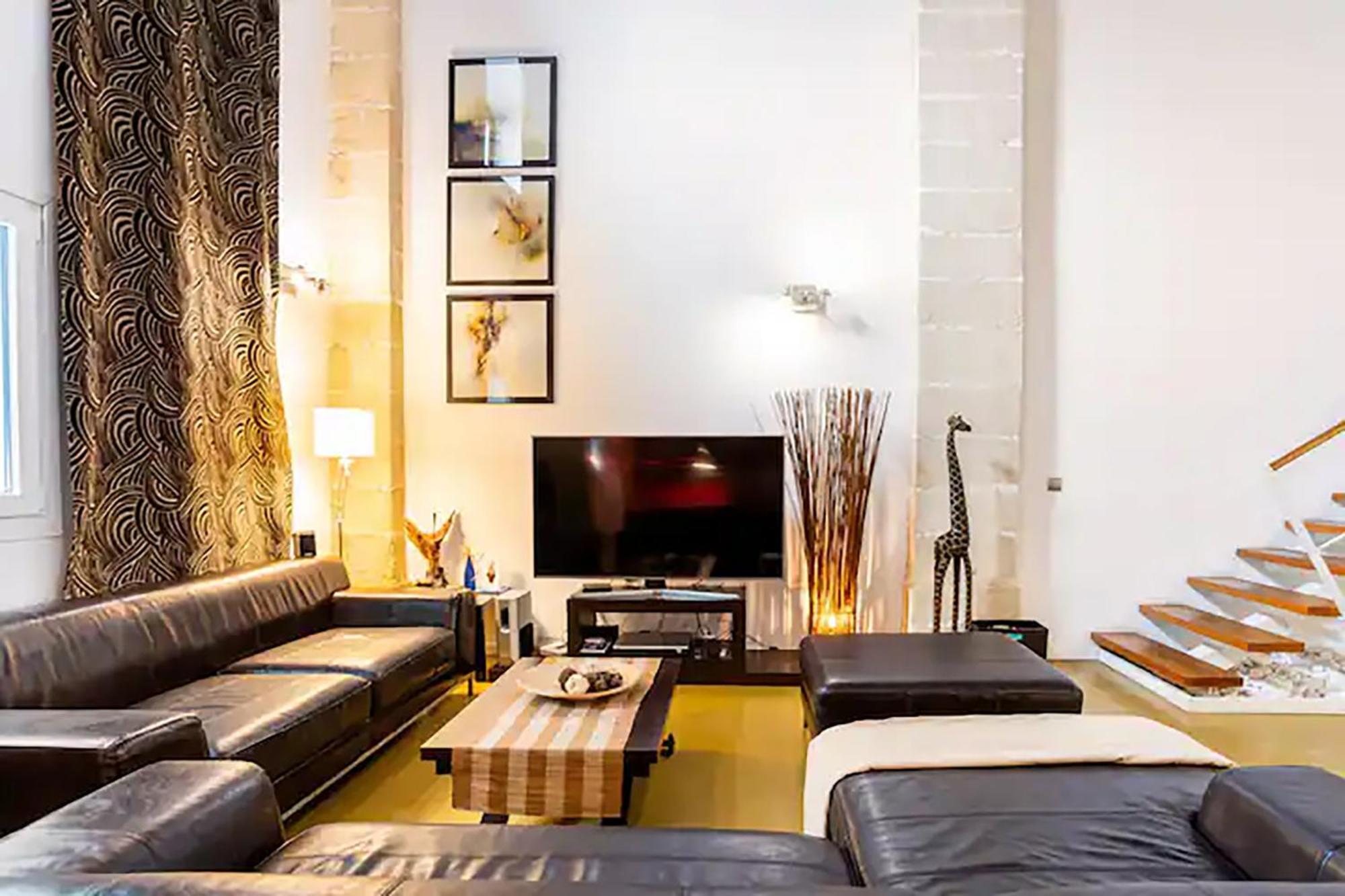 Artqhost Jerez Huge Loft & Free Parking Lägenhet Jerez de la Frontera Exteriör bild